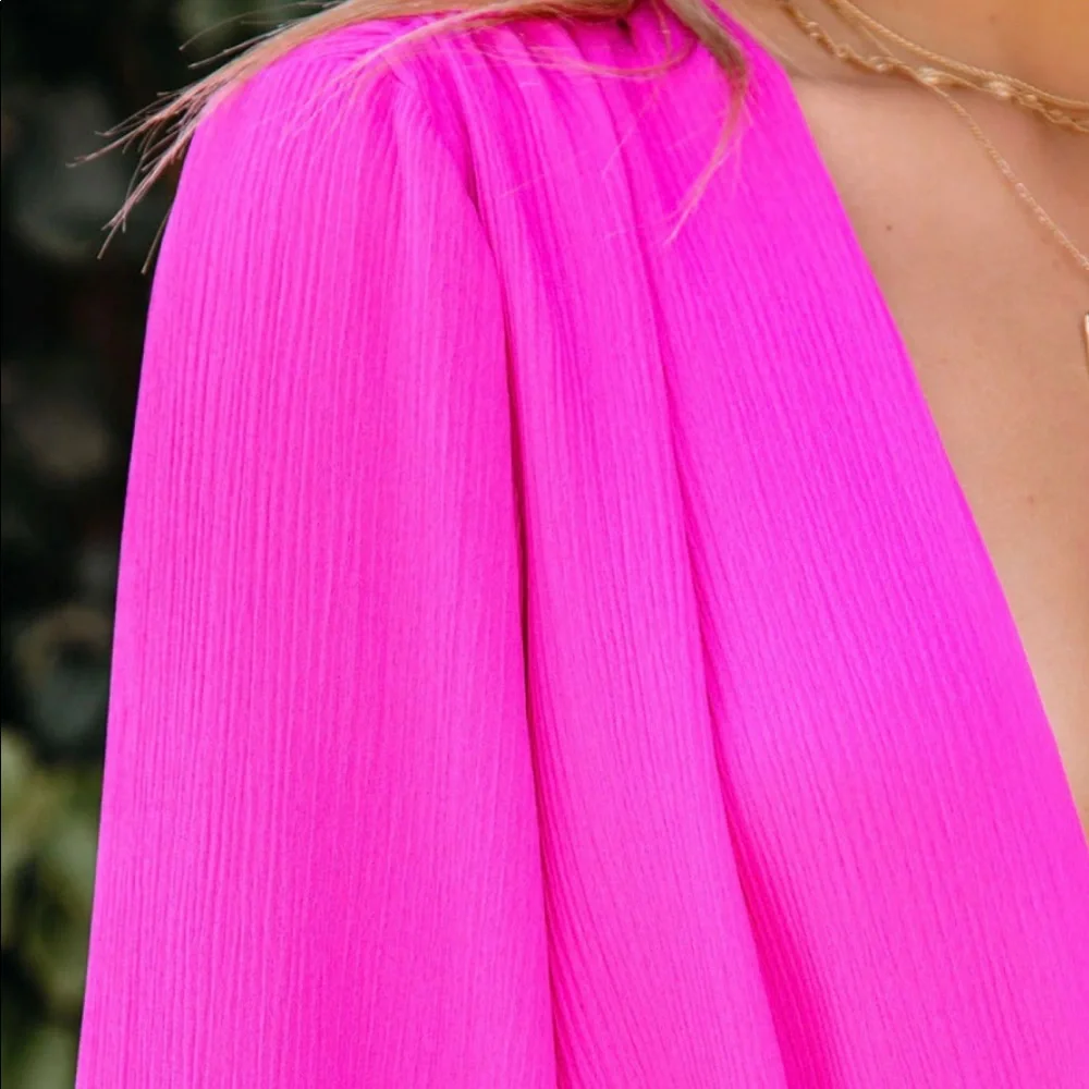 VICI VITTORIA TIE FRONT CROP BLOUSE - size small - Picture 3 of 9